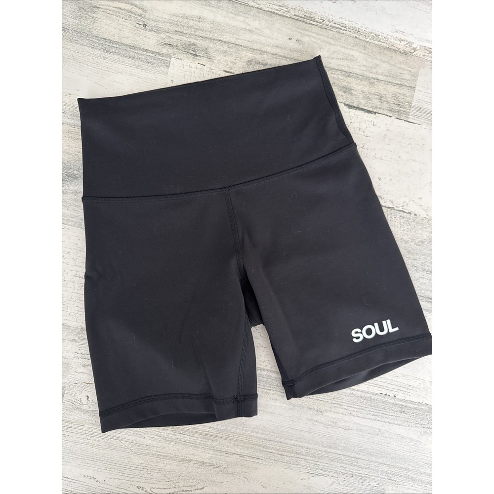 Lululemon Shorts Women's 4 Wunder Train Black Soul Cycle Gym Yoga 6" Inseam